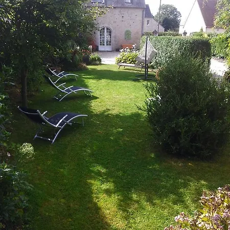 Maison avec jardin, baby foot, flipper, table de ping pong, à 1km à pied Omaha beach et près Port en Bessin Sainte-Honorine-des-Pertes Exterior foto